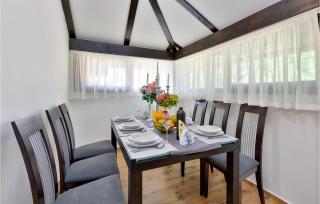 5 Bedroom Cozy Home In Desni Stefanki - 4