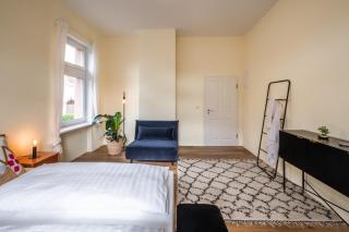 living TIMELESS- Luxuriöse 140qm Wohnung in der Nähe des Europa-Parks mit 3 Schlafzimmer, Billard und Parkplatz - Kippenheim - 1