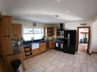 The Heights & Hollows Farmhouse, Saul, Downpatrick, SLEEPS 14 - 2