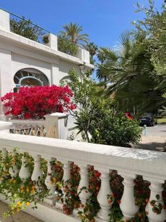 Beautiful garden apartment steps from the beach - Mentone - 1