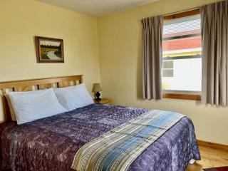 Montgomery Cavendish Cottages - 7