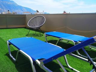 Tiny Central Penthouse, big terrace - Kalamata - 6