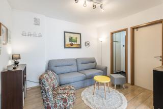 Sunny City Apartment - 8