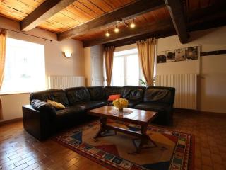 Maison de charme en pierres avec jardin, cheminées et jeux pour enfants, proche forêt du Meygal - FR-1-582-245 - Araules - 8