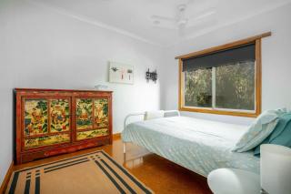 Cozy Beach Hideaway Pet friendly - 1