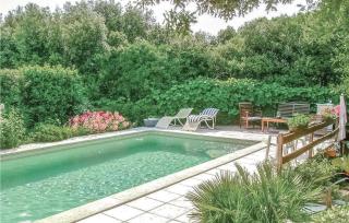 Awesome Home In Bédarrides - 4