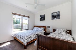 Surfside Lakeviews Free Wifi - Inverloch - 2