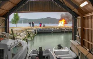 Beautiful Home In Fister With Wifi - 2