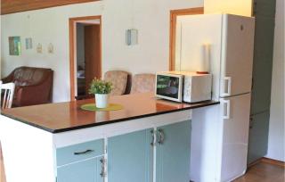 2 Bedroom Awesome Home In Mönsterås - Mönsterås - 2