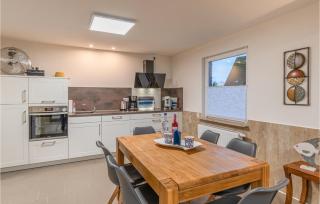 3 Bedroom Cozy Home In Friedrichskoog - Friedrichskoog - 8