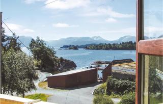 Cozy Home In Hatlestrand With Sauna - 9
