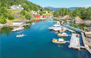 Cozy Home In Hatlestrand With Sauna - Hatlestrand - 8