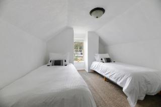 The Overlook Nook - 9