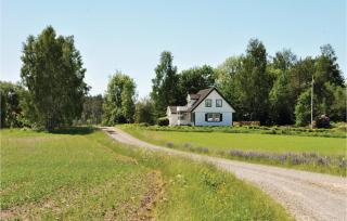 Beautiful Home In Säffle With Kitchen - Säffle - 8
