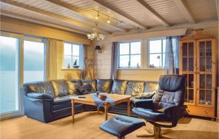 Cozy Home In Ølensvåg With House A Mountain View - 8