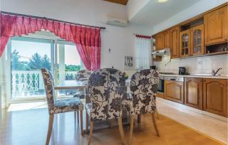 2 Bedroom Lovely Apartment In Nedescina - Nedeščina - 7
