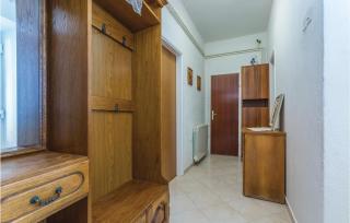 2 Bedroom Lovely Apartment In Nedescina - Nedeščina - 2