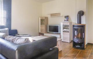 Nice Home In Aue-Bad Schlema With Wifi - Bad Schlema - 9
