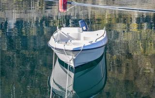 Stunning Home In Os With Kitchen - 3