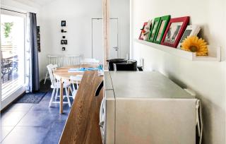 Cozy Home In Steninge With Wifi - 9