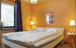 Two-Bedroom Holiday Home In Vimmerby - Vimmerby - 4