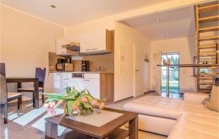 Stunning Home In Pinnow With Wifi - Petersberg - 2