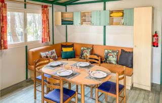 Amazing Home In La Faute-Sur-Mer - La Faute-sur-Mer - 5