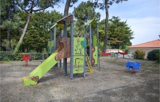 Amazing Home In La Faute-Sur-Mer - La Faute-sur-Mer - 4