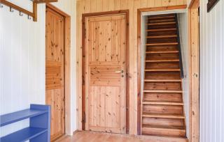 4 Bedroom Beautiful Home In Steinstø - 3