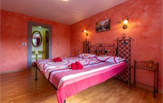 Stunning Home In Izola With Wifi - Izola - 5