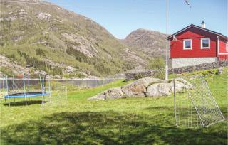 Gorgeous Home In Dalsøyra With Kitchen - Oppdalsøyra - 1
