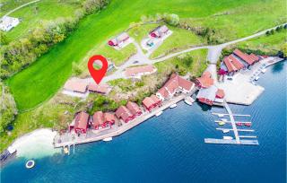 Nice Home In Sjernarøy With Sauna - Mjølsnes - 3