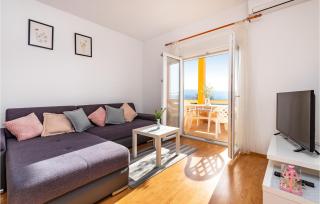 Amazing Apartment In Rovanjska - Rovanjska - 4