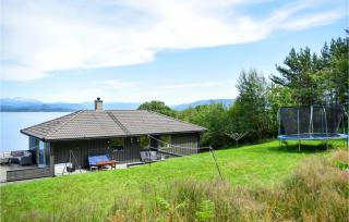 3 Bedroom Stunning Home In Bjoa - Utbjoa - 4