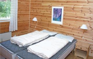 Stunning Home In Sandvoll - 2