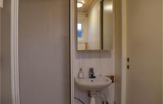 Nice Home In Staubø With House Sea View - 1