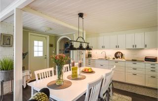 Cozy Home In Hjo With Wifi - Hjo - 5