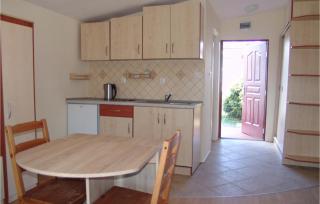 Nice Home In Jaroslawiec With Wifi - 4