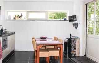 Amazing Home In Dongen With Kitchen - Dongen - 8