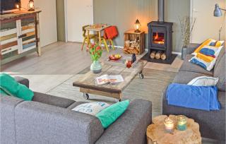 2 Bedroom Lovely Home In Julianadorp - Julianadorp - 9