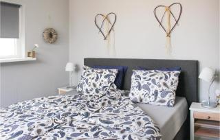 Room With A View - 3