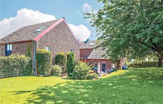 Seven-Bedroom Holiday Home In Remersdaal - Remersdaal - 0