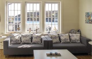 Awesome Apartment In Steinsland - Hommelsund - 1