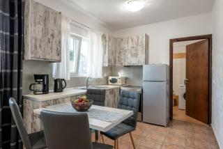 Elenas Village house - Dream apt w Pool & Terrace - Alikianós - 4