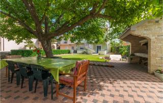 Stunning Home In Biograd Na Moru - Biograd na Moru - 3