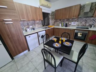 Spacious Seafront APT next to Sliema-Valeta ferry - Sliema - 4