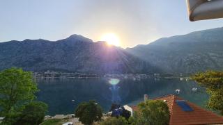 Kotor View 200 year old stonehouse seafront - Kotor - 9