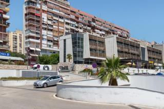 LCT Uptown apartment - 1