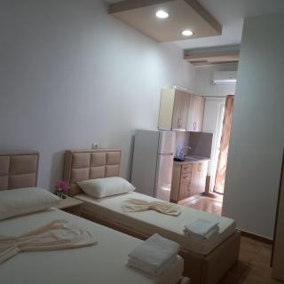 Alexander Stay Hotel - Vlorë - 1