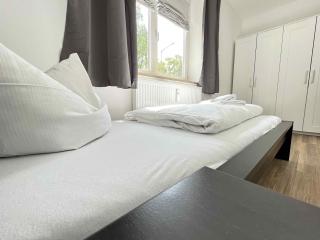 SAD190 - Zentrale Moderne Monteurwohnungen - 1